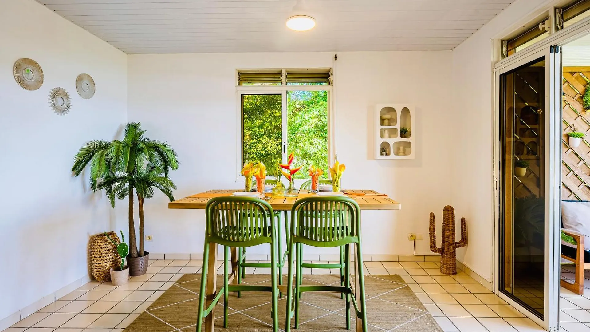 Holiday home Maison Yole Bleue - Vue Sur Les Trois Ilets